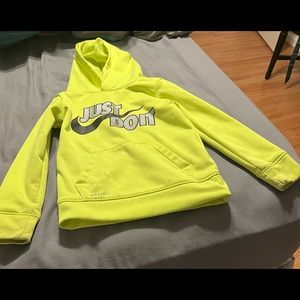 Nike little boys/toddler hoodie size 4